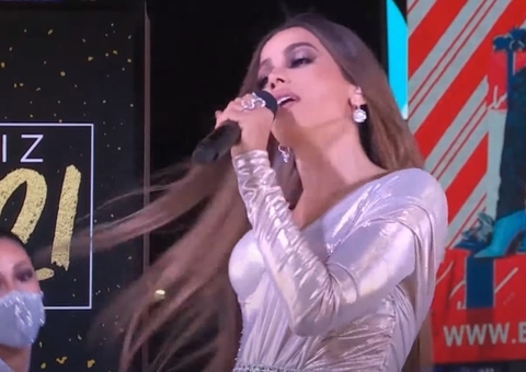Perdeu? Confira a apresentação completa de Anitta na Times Square, em NY