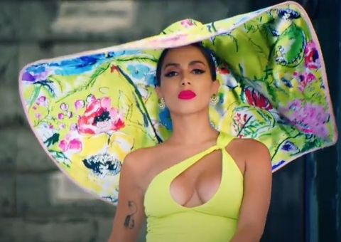 Anitta lança clipe de 'Me Gusta' com Cardi B e Myke Towers; Assista