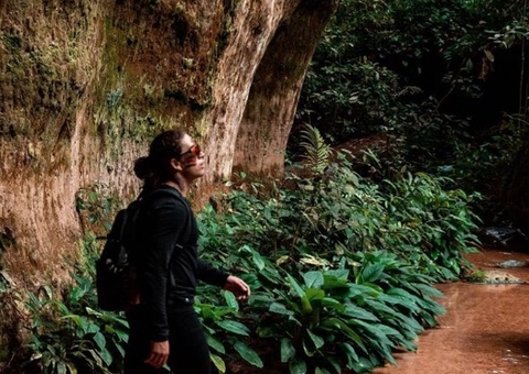 Whindersson Nunes mostra fotos de viagem a Presidente Figueiredo