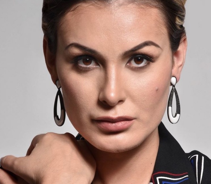 Andressa Urach é demitida da Record:'Universal levou minha alma ao inferno'