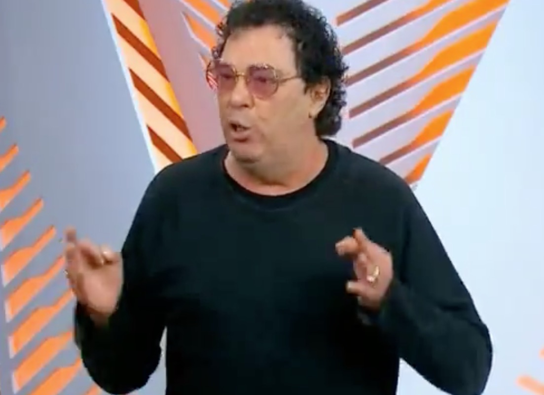 Casagrande solta o verbo sobre contratação de Robinho: 'não vou me calar'