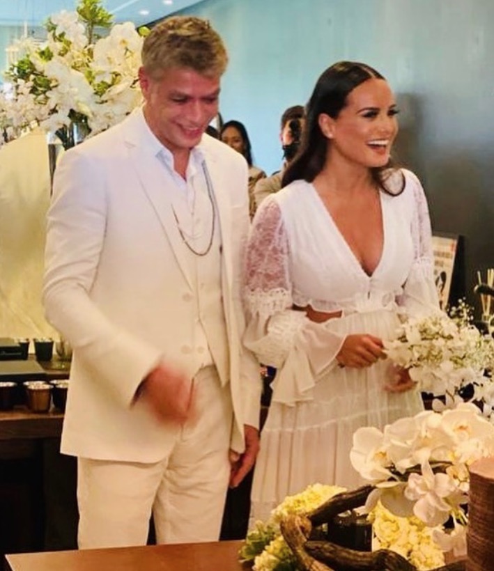 Fábio Assunção se casa com advogada de 27 anos em cerimônia intima