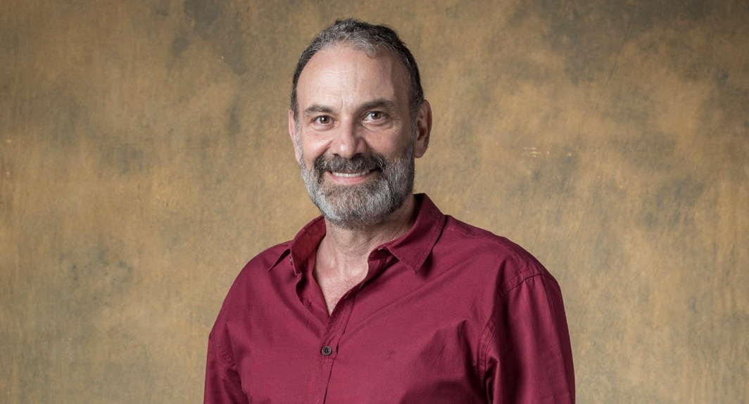 Marco Ricca recebe alta após semanas internado com Covid