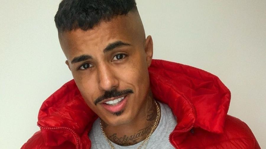 MC Livinho deixa fãs preocupados ao publicar vídeo com pedido de ajuda