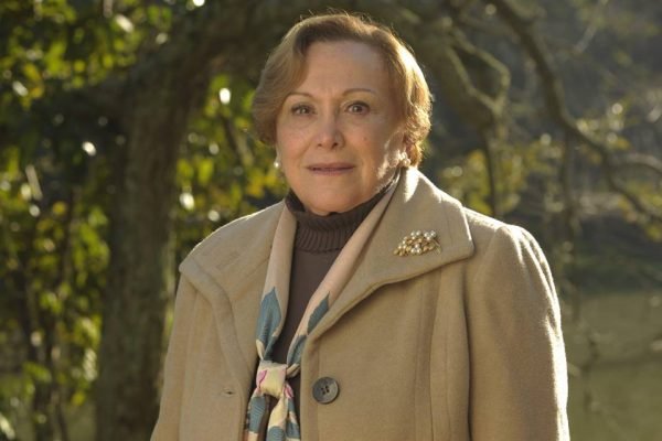 Na UTI, Nicete Bruno passa por hemodiálise após comprometimento dos rins