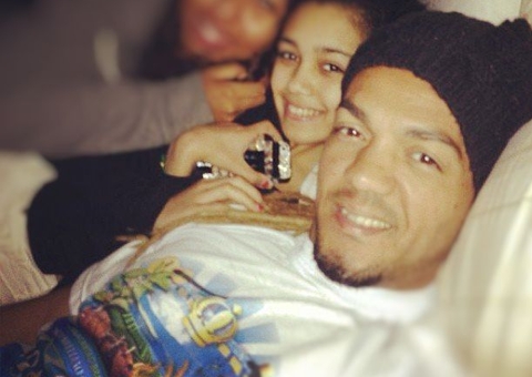 Belo sobre prisão da filha por suspeita de golpe milionário: 'arrasado'