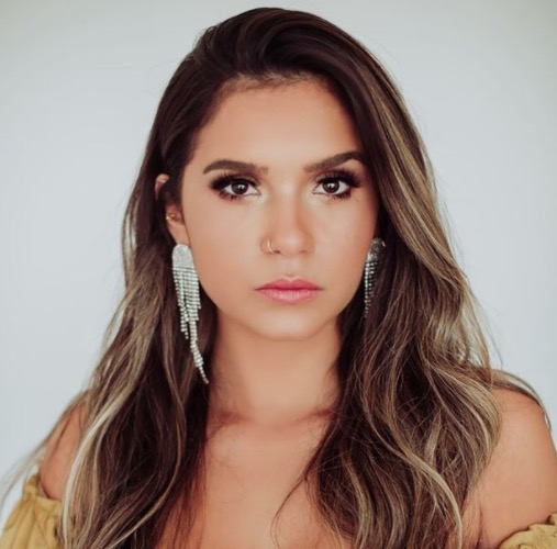 Ex-BBB Gizelly Bicalho relata momento de pânico com motorista de app 