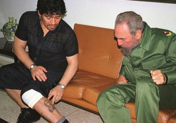 Morte de Maradona ocorreu na mesma data do ídolo Fidel Castro
