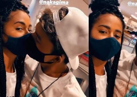 MC Loma assume namoro com surfista Nakagima, de 33 anos, e causa polêmica