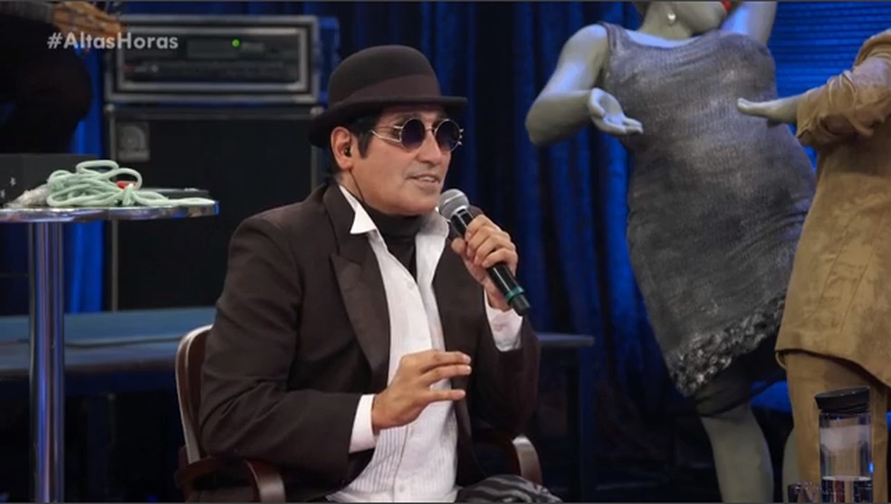 No 'Altas Horas', Mister M tira a máscara e fala sobre projetos no Brasil