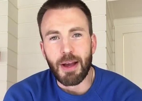 Chris Evans posta nude sem querer e internet 'pira'