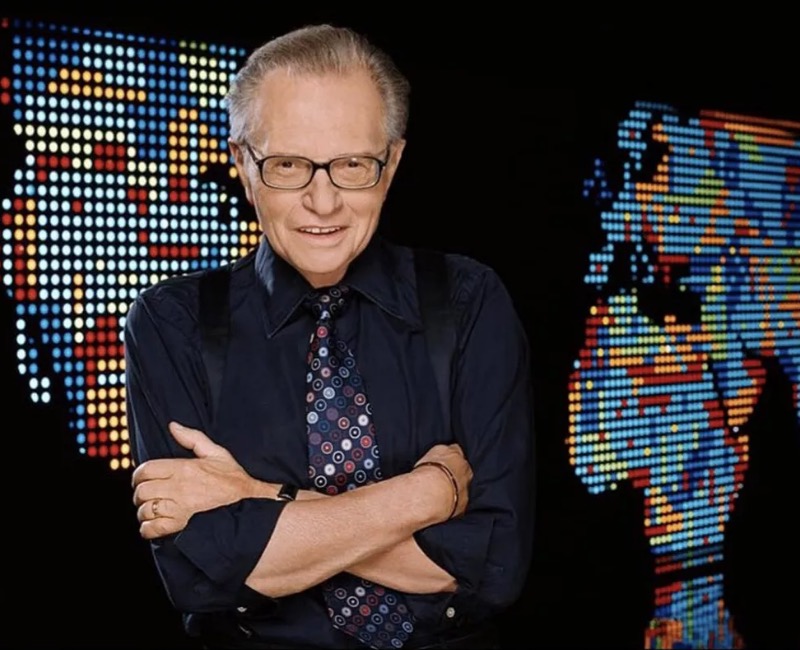 Morre apresentador Larry King vítima de covid-19