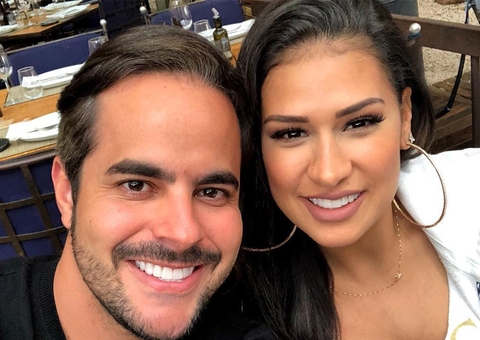 Simone e Kaká Diniz revelam o nome da filha em vídeo
