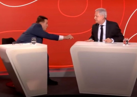 Vídeo: Roberto Cabrini se exalta com apresentador e web reage