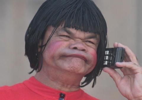 Com pulmões comprometidos, humorista Rodela é entubado em UTI, diz programa