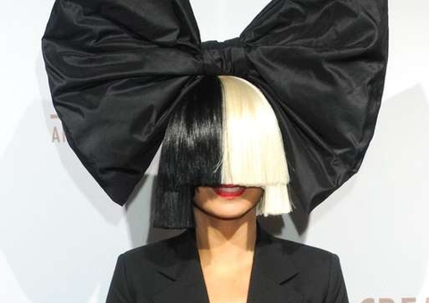 Sia revela ter sido enganada por ator: 'mentiroso patológico'