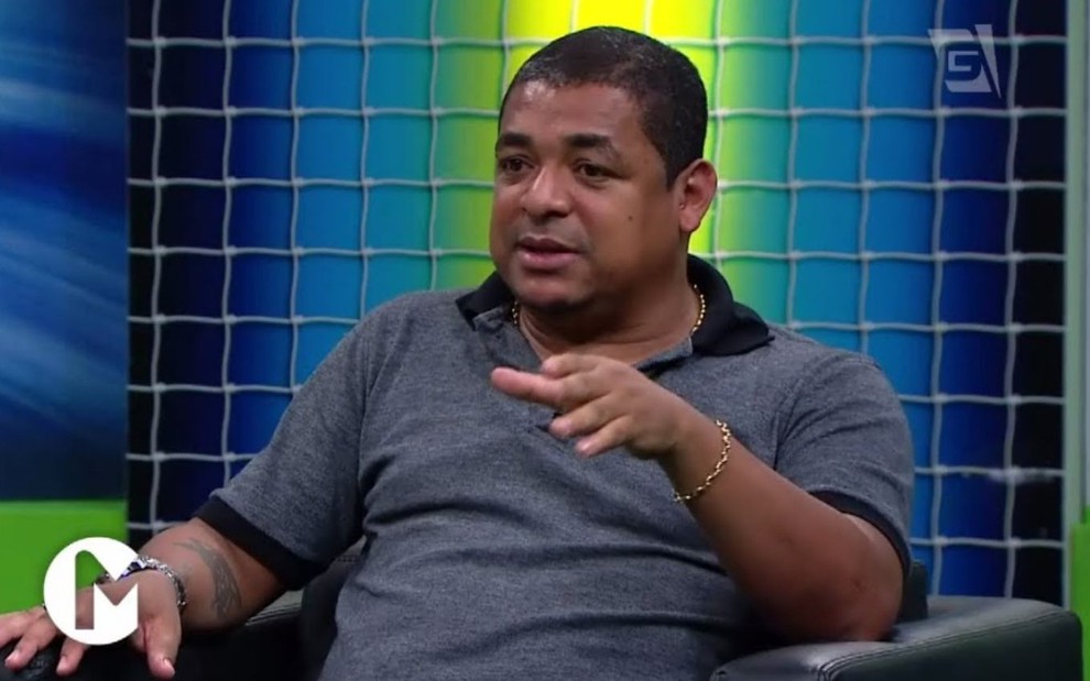 Vampeta minimiza caso de racismo em jogo do Flamengo: 'está muito mimimi'