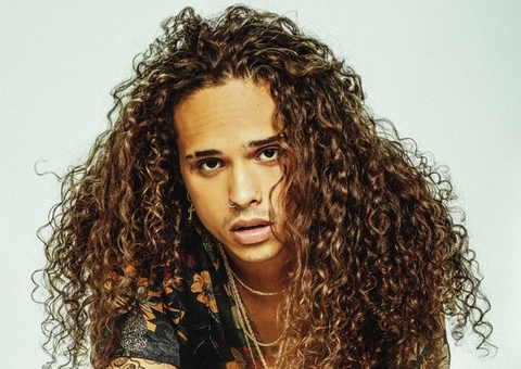 Vitão é constrangido em vídeo e fãs pedem respeito 