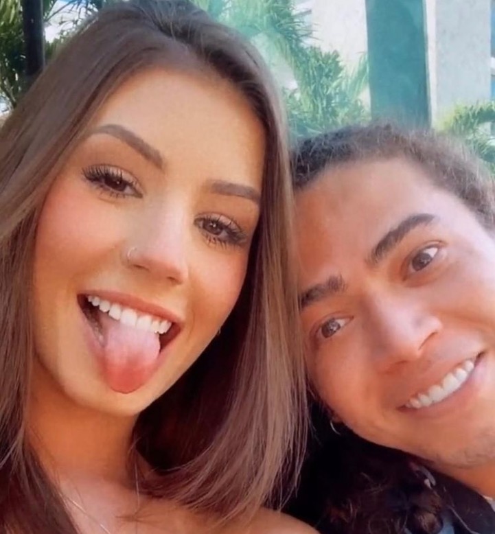 Whindersson Nunes leva namorada para passar réveillon no México; veja fotos