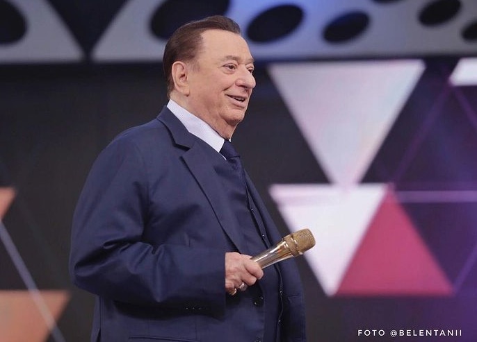 Raul Gil é internado em São Paulo 