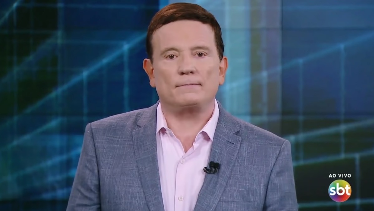 Apresentador do 'Conexão Repórter', Roberto Cabrini deixa o SBT
