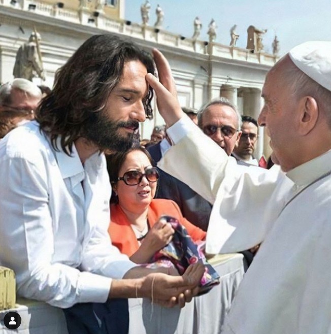 Rodrigo Santoro relembra encontro com Papa Francisco e filme Ben-Hur