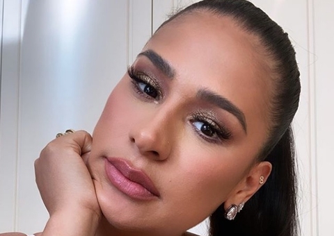 Simone mostra elevador dentro de mansão: 'Deus me deu'