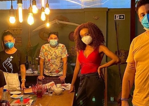 Em Manaus, Thelma se une a Maria Gadú e influencers em luta contra Covid