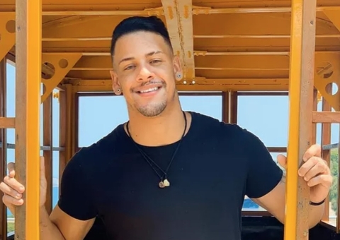 Ex-ator pornô Theo Barone morre aos 26 anos vítima de câncer