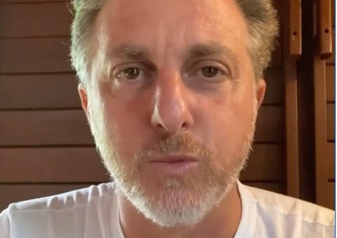 Luciano Huck culpa governo por colapso da saúde em Manaus