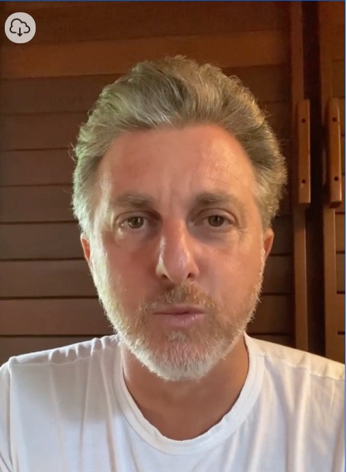 Luciano Huck culpa governo por colapso da saúde em Manaus