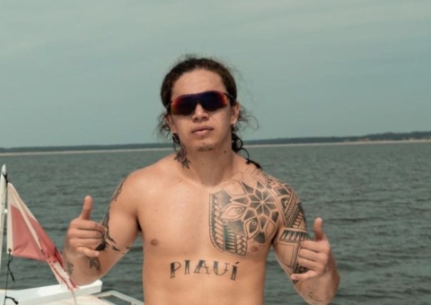 Whindersson Nunes é visto em Manaus e fãs piram; vídeo