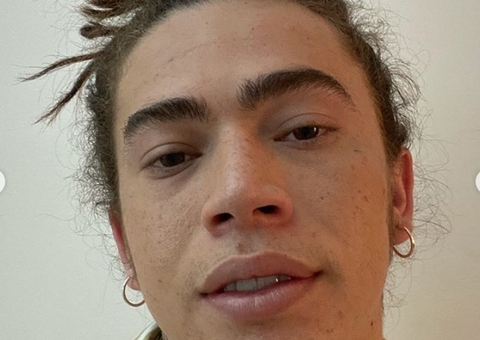 Whindersson Nunes é comparado a Vitão ao surgir com novo visual