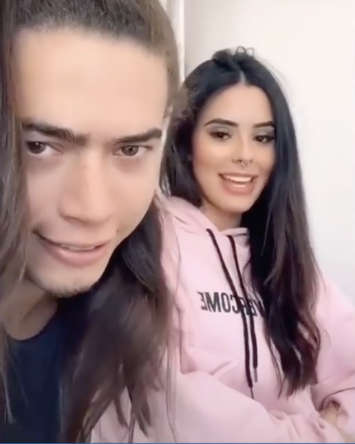 Whindersson aparece em vídeo com influencer novinha e agita fãs:'shippando'