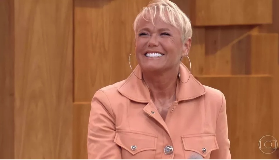 Xuxa volta à Globo e comenta sobre Fiuk no BBB