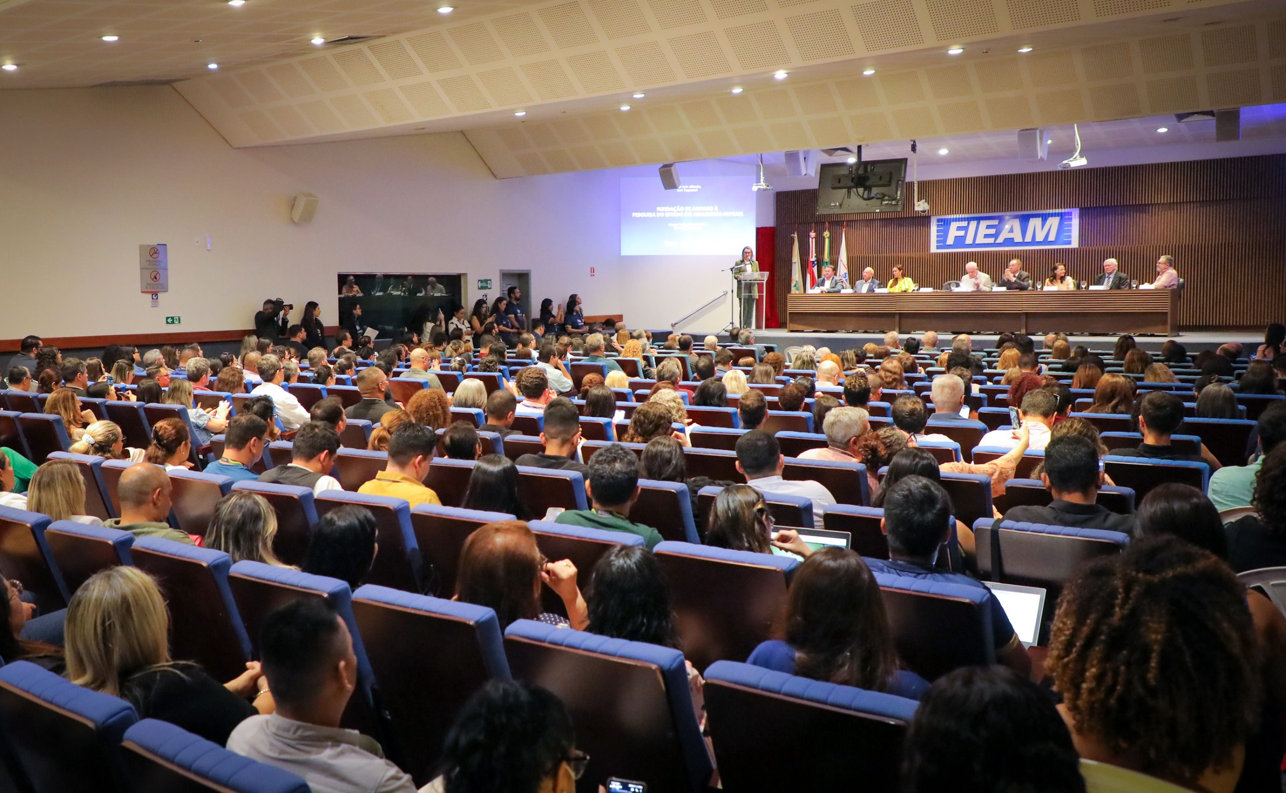 Fapeam anuncia novos editais em CT&I com investimentos que ultrapassam R$ 11,5 milhões