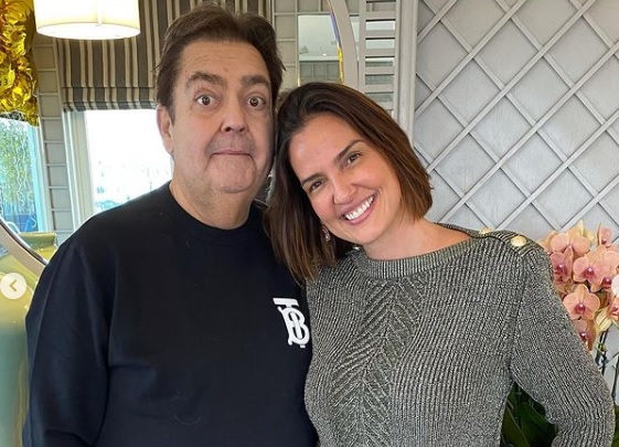 Mulher de Faustão se declara ao apresentador no aniversário dele