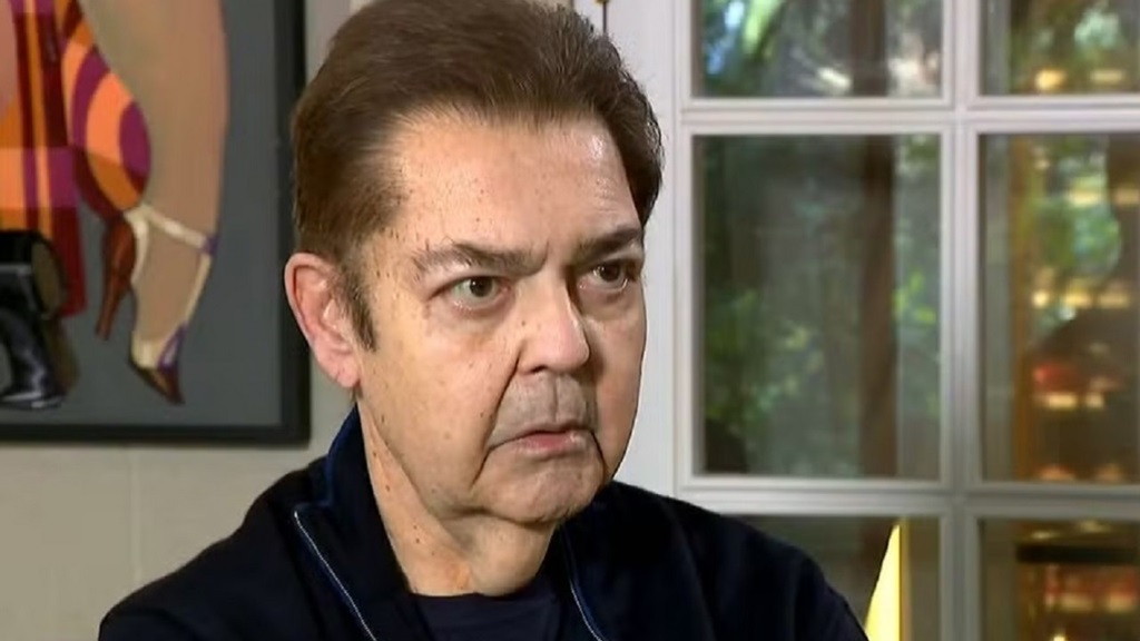 Faustão tem alta da UTI e apresenta melhora, diz hospital