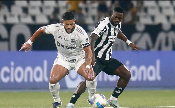 Botafogo e Atlético-MG brigam por liderança do Brasileiro hoje