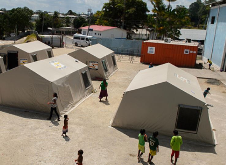 Casal é encontrado decapitado em terreno atrás de abrigo para venezuelanos