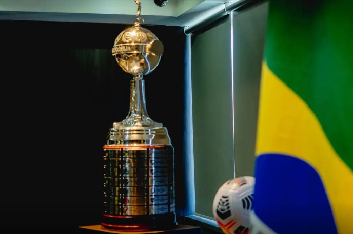 Flamengo e Palmeiras disputam 7ª final brasileira da Libertadores