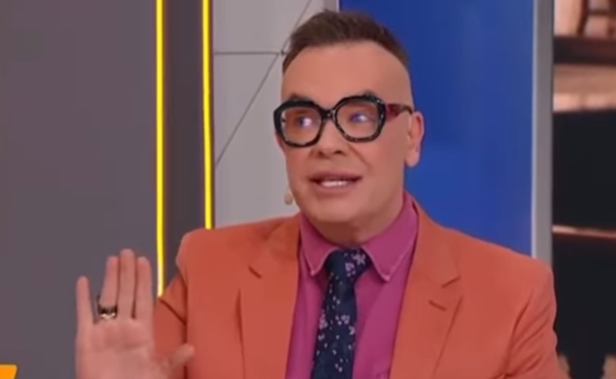 Felipeh Campos deixa o SBT após bate-boca com delegada ao vivo