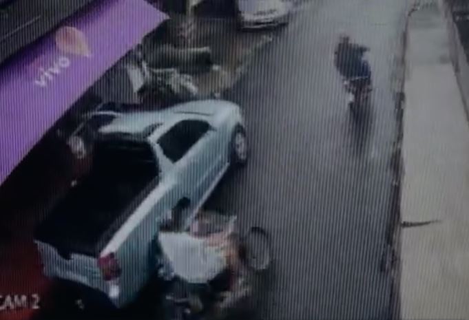 Dupla aterroriza moradores com onda de assaltos em Manaus