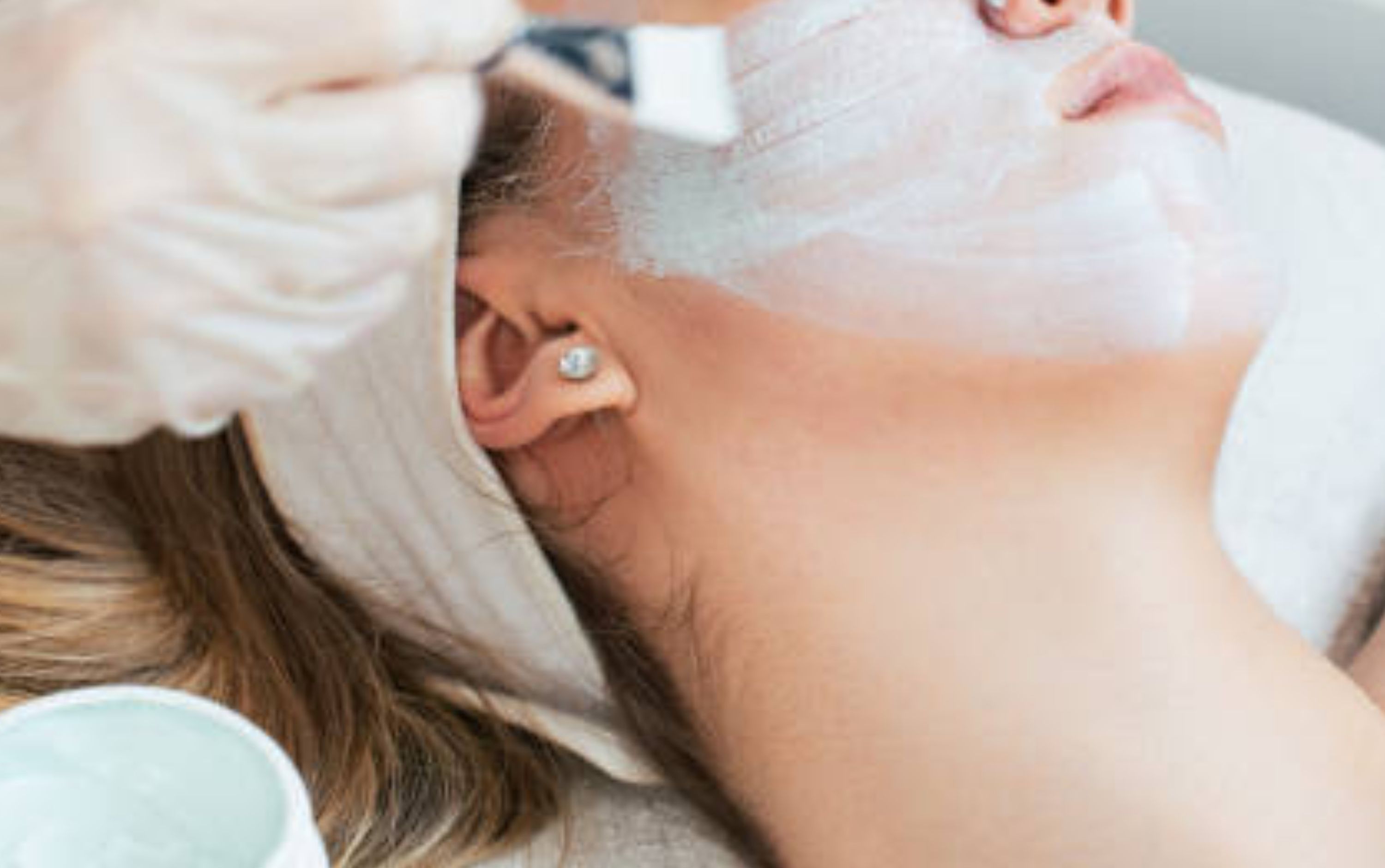 Anvisa proíbe venda e uso de fenol em procedimentos estéticos e de saúde