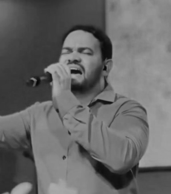 Família se despede de levita morto em naufrágio e pede justiça em velório