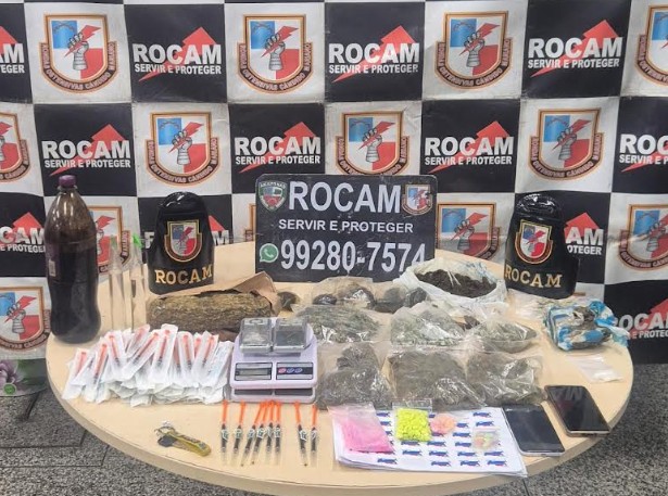 Morador e 'cliente' são presos com drogas dentro de condomínio no Tarumã