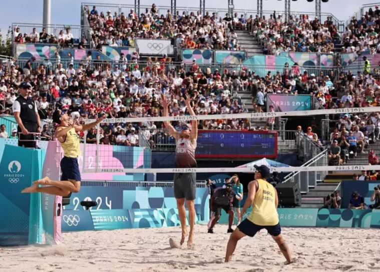 Brasil cai para a Alemanha no vôlei de praia e é eliminado em Paris 