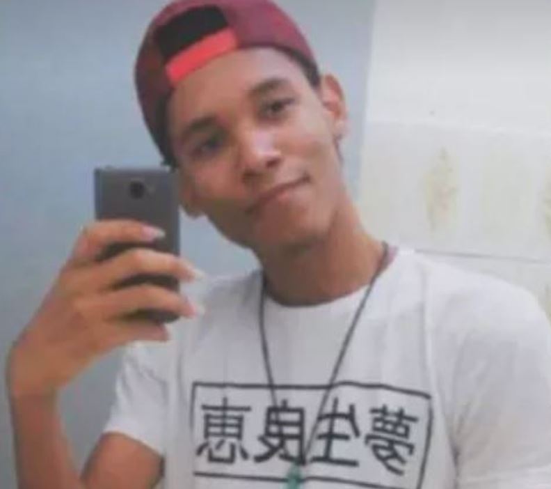 Funcionário do McDonald's é baleado por cliente após discussão por desconto