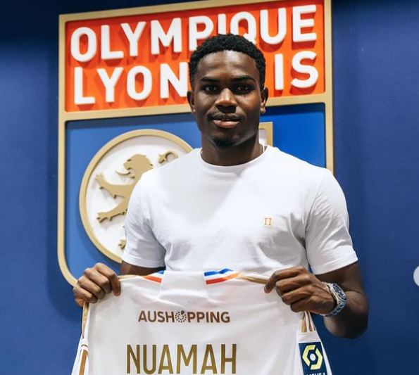 Jogador do Lyon some após ter crise de choro e desistir de ir para o Fulham