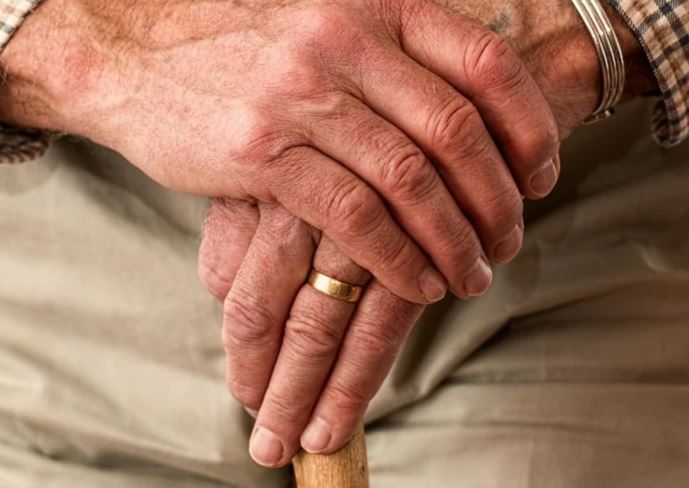 INSS: idosos acima de 80 anos podem fazer prova de vida em casa
